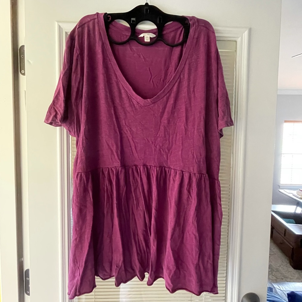 Berry pink Terra & Sky peplum-style top